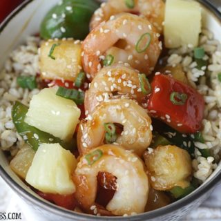 This Hawaiian Shrimp Rice Bowl is a flavorful and simple 30-Minute meal. Full of Polynesian flavors, Rice Bowl is a winner. #StirUpTheFun