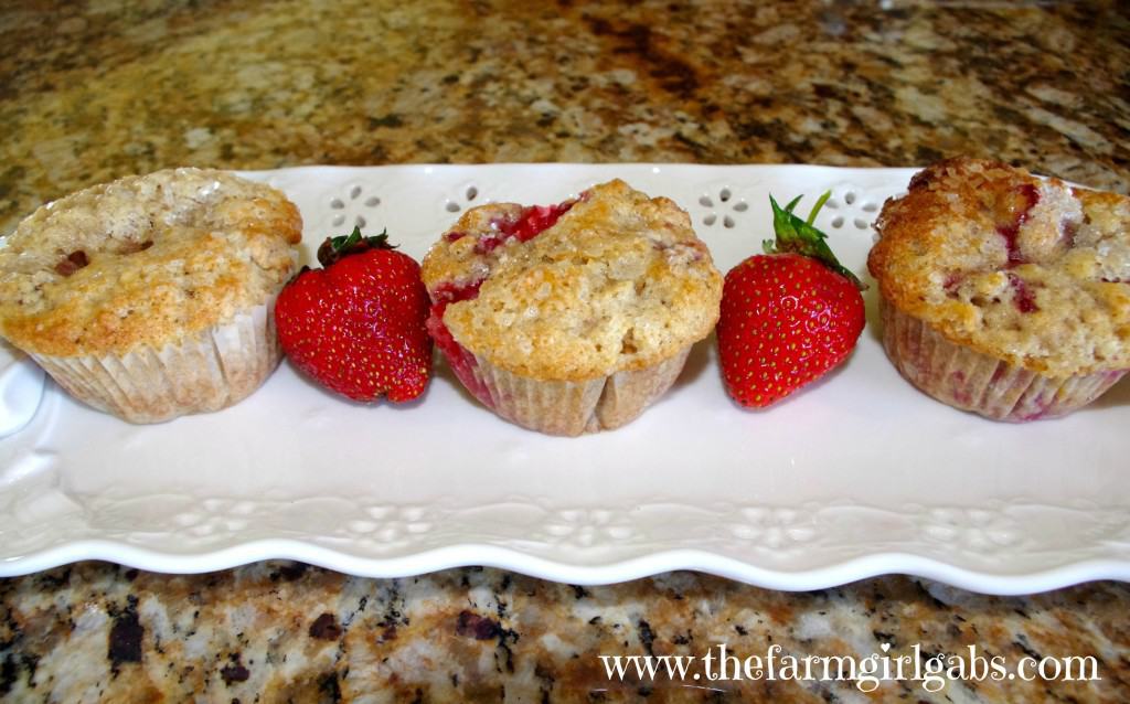 strawberry muffins - horz. no name