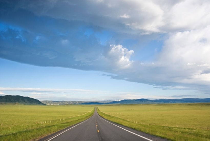 Planning on hitting the road this summer with the family? These Fun Travel Games for Kids are a perfect way to keep the kids occupied on those long family vacation road trips.