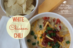 White Chicken & Bacon Chili is a perfect recipe to warm you up on a cold winter's day. I just love bacon and this chili has a lot of it! www.thefarmgirlgabs.com