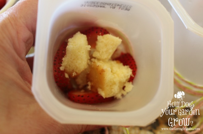 Strawberry Shortcake Trifle Cups - Step 1