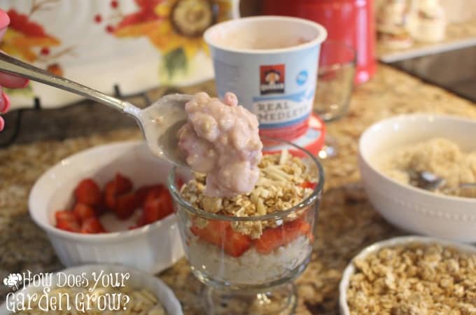 Quaker Real Medley Strawberry Breakfast Parfait