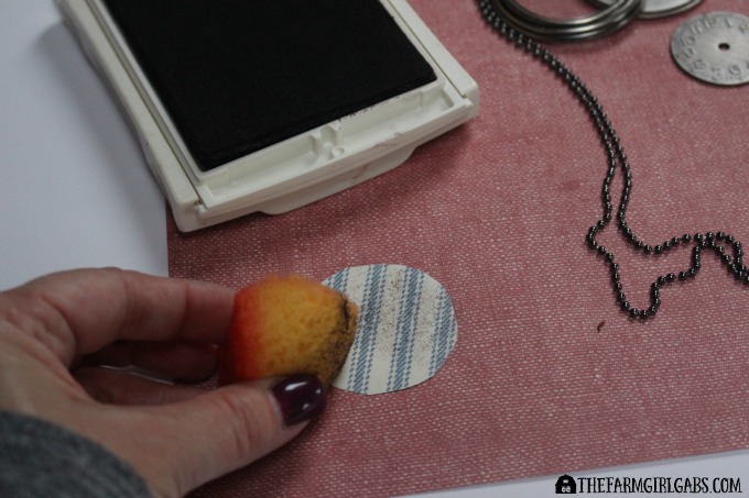 Alice's Timepiece Necklace - step 1