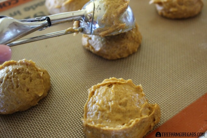 Pumpkin Whoopie Pies - step 2