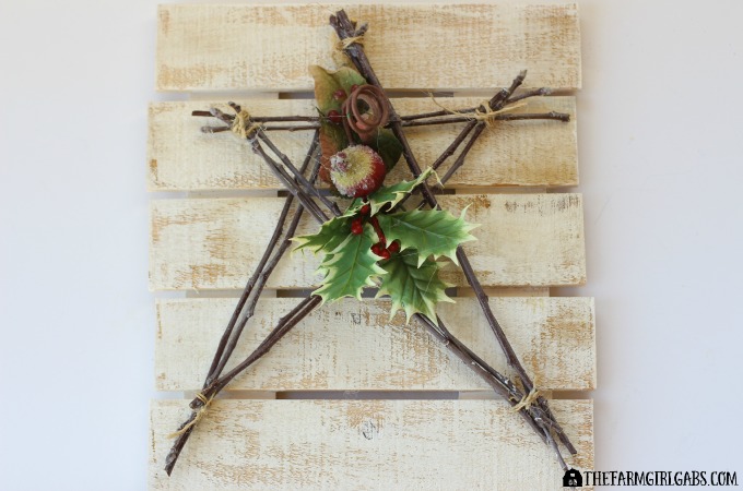Christmas Star Pallet Art Feature 1
