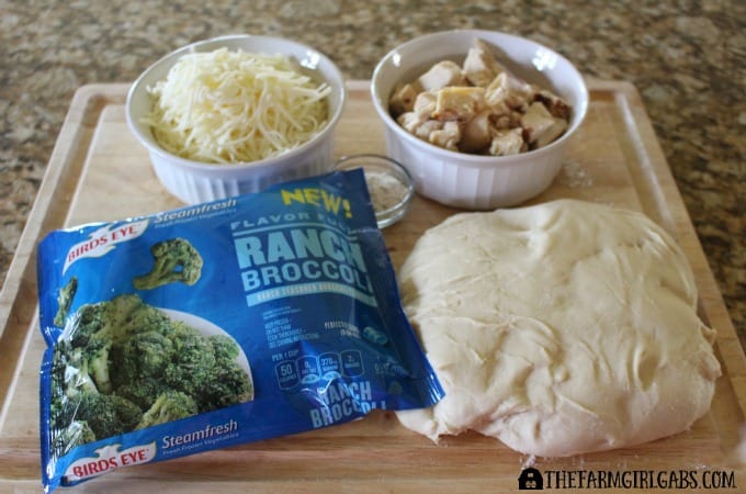 Chicken Broccoli Ranch Stromboli Ingredients
