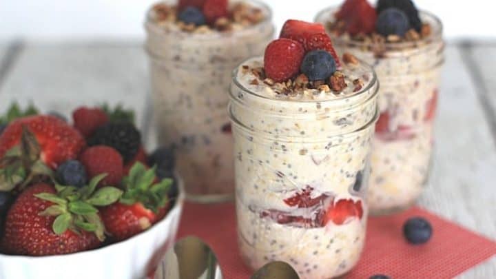 Berries and Cream Overnight Oatmeal - Healthy School Recipes