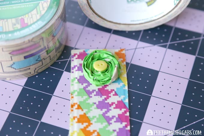 Duck Tape® Flower Bookmarks
