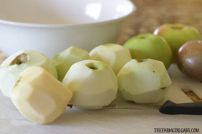 These sweet and simple Glazed Apple Hand Pies are the perfect fall treat. This easy recipe is ready in 30 minutes flat.
