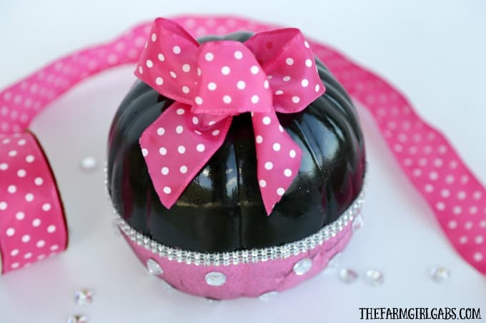 This adorable no-carve DIY Minnie Mouse Pumpkin is a kid-friendly Disney Halloween craft.