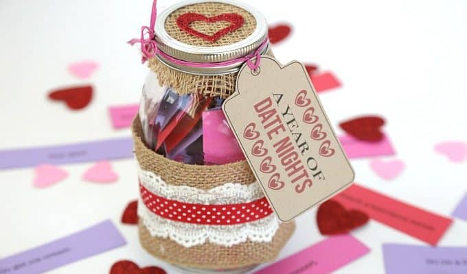 Looking for a fun gift idea to give to your spouse or partner? This Date Night In A Jar has a lot of fun date ideas for every budget!