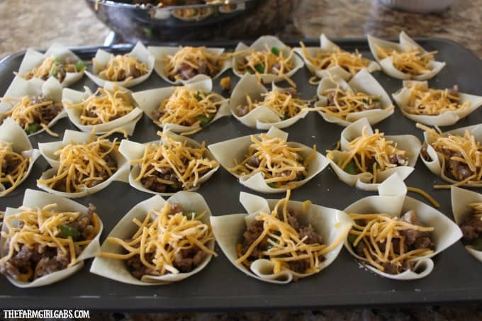 Celebrate your special occasion with this easy Sausage Stars Appetizers recipe.