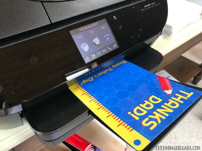 Treat dad to something special this Father's Day. These Printable Father's Day Gift Card Holders are the perfect gift idea!