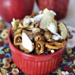 Celebrate the flavors of fall with this yummy Honey Nut Cheerios™ Apple Pie Snack Mix. It’s the perfect snack for your kids’ school lunch. #Ad #Costco