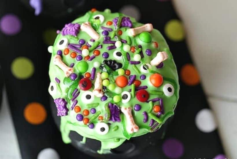 Double, double, toil and trouble. These Witches' Brew Cupcakes are the perfect Halloween treat. These bewitching cupcakes are perfect for a Halloween party. Save this fun Halloween cupcake recipe so you can make it for your family.