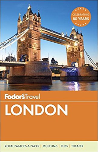 Looking for a gift idea for your college student planning to study abroad? I have some fun, stylish and practical travel Gift Ideas For The Study Abroad Student.