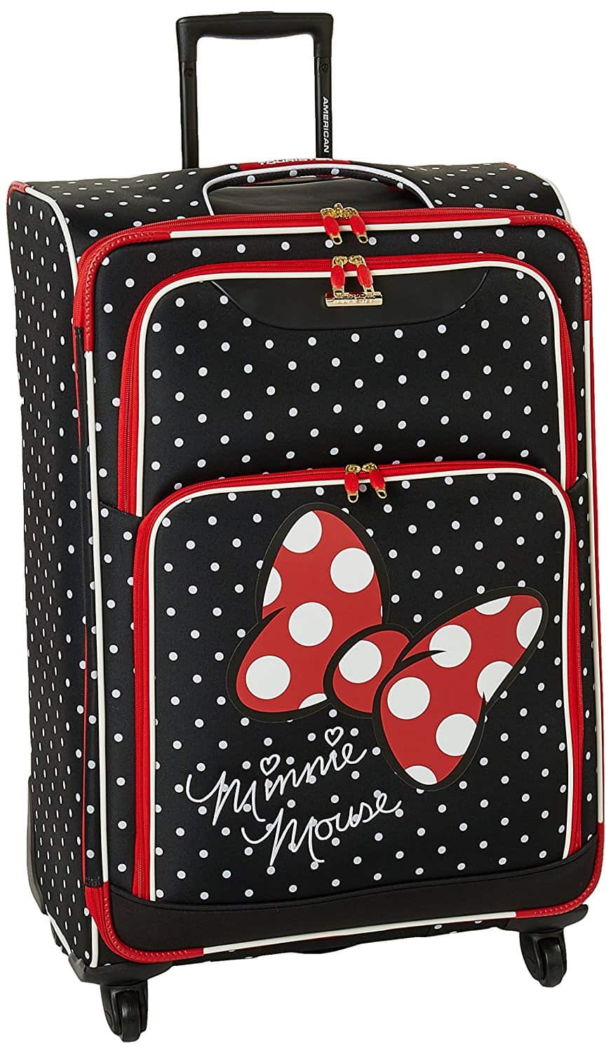 Looking for a gift idea for your college student planning to study abroad? I have some fun, stylish and practical travel Gift Ideas For The Study Abroad Student.