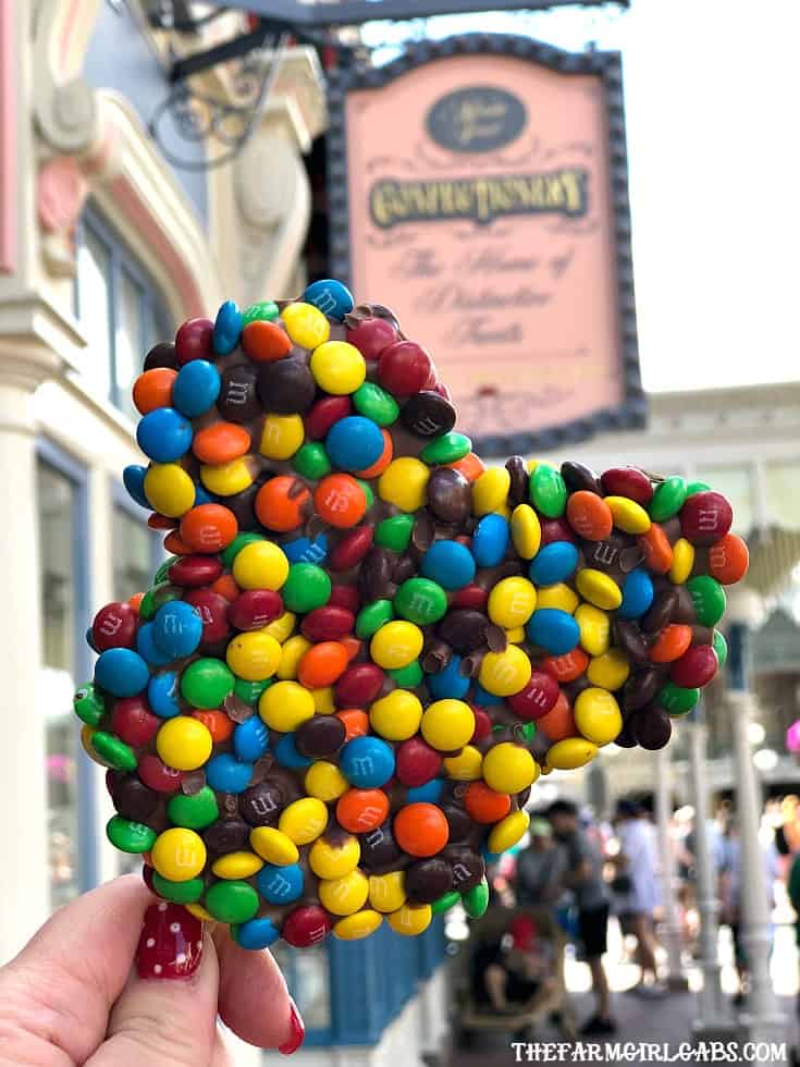 Eat your way around the happiest place on earth and try a few of these 15 Must Eat Snacks At Walt Disney World.