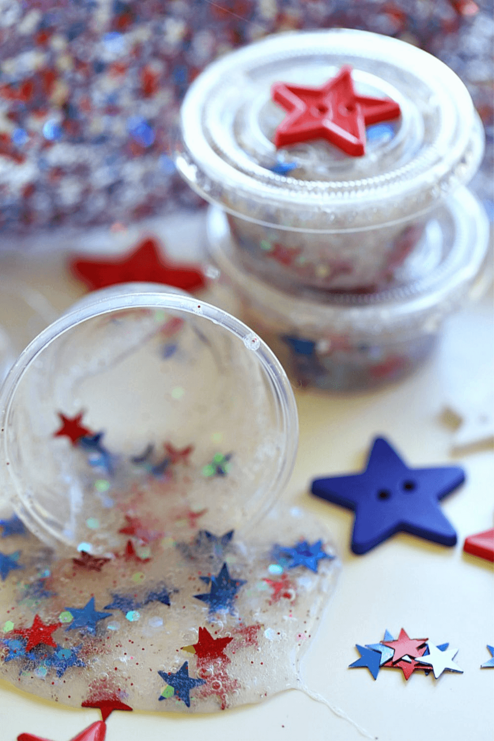 Looking for a fun red, white and blue craft idea to keep the kids busy at your July Fourth Celebration?This Patriotic Party Slime makes the perfect party favor. #slimerecipe #slime #4thofjulycraft