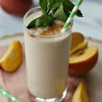 Start your morning off with this nutritious and delicious farm fresh Peach Pie Smoothie recipe. #smoothie #peachpie #drinkrecipes #smoothierecipes