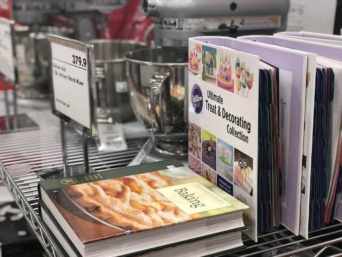 The holiday entertaining season is here and that means planning the perfect holiday home. Shop Boscov's for these Essential Holiday Entertaining Ideas. #BoscovsHoliday