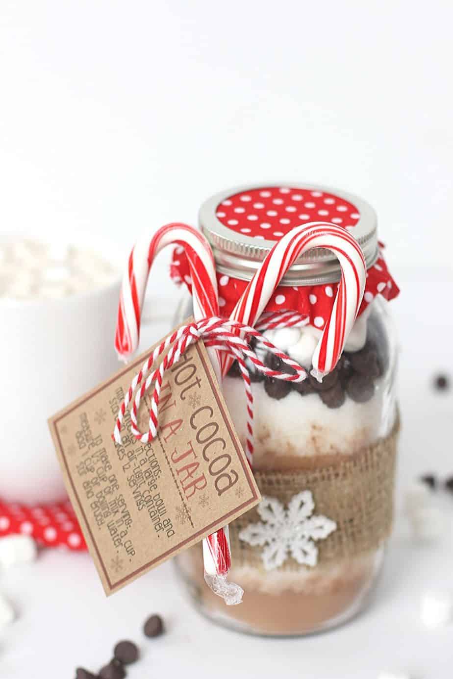 100 Pcs Christmas Treat Snack Cups - Xmas Themed Disposable 12 oz
