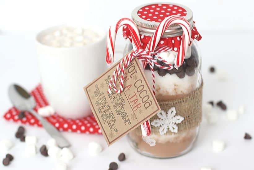 Holiday Gift Idea: Hot Chocolate on a Stick - Make and Takes