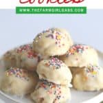 Italian Christmas Cookies are a delicious cake-like cookie with a hint of anise and sweet sugar glaze. This easy cookie recipe is great to serve any time of the year. #christmascookie #cookierecipe #italianchristmascookies #holidaybaking