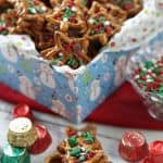 Christmas Pretzel Candy Sandwiches - Two Ways! A little bit sweet, a little bit salty and oh so good! These pretzel candy sandwiches are a sweet treat. #ROLOPretzels #Christmascookies #Christmasdecorationideas #Christmascookies #Christmascookieexchange #Christmascookierecipe #Snacks