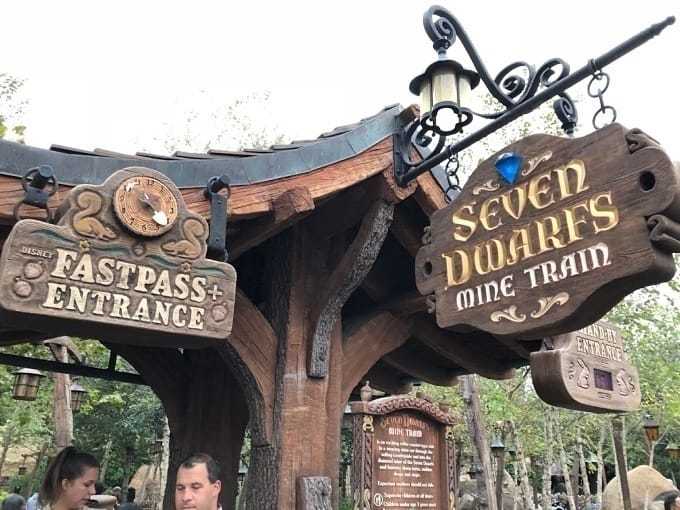 Be sure to catch a ride on these not to miss Ten Best Attractions at Walt Disney World the next time you visit. #WaltDisneyWorld #DisneyWorld #DisneySide #Travel #FamilyTravel #DisneyTravel #DisneyVacation