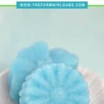 Pamper yourself and make a batch of these essential oil Flower Sugar Scrub Cubes. Keep them for yourself or give the gift of pampering. These sugar scrub cubes recipe is made with essentials oils. It is an easy essential oil craft idea. Pamper yourself and make some for a spa day at home. #sugarscrub #sugarcubes #essentialoils