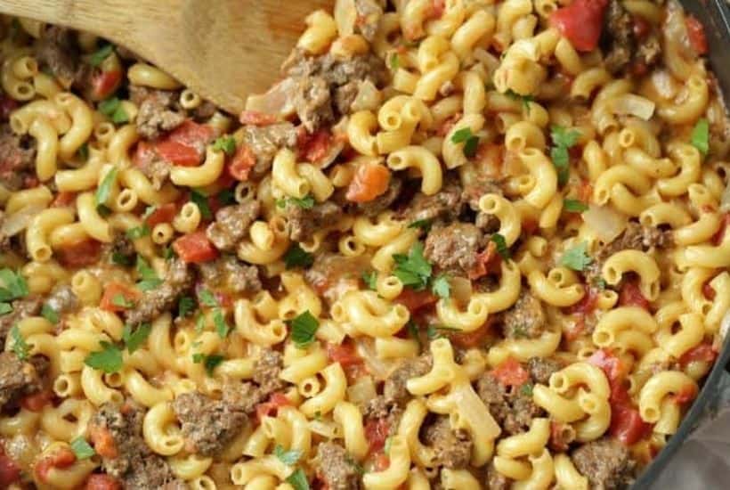 This one-pot Cheeseburger Skillet Casserole is a delicious version of Homemade Hamburger Helper we all loved as kids. It's an easy and delicious budget-friendly dinner idea. Your family will love this easy dinner recipe.