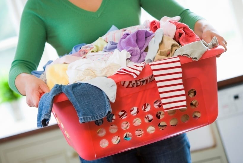 Does it ever feel like sometimes spring cleaning your home just isn’t realistic? I have some helpful tips and an Ultimate Spring Cleaning To Do List Every Mom Needs. Be sure to check out these helpful spring cleaning tips. Your house and home will be clean in no time. #SpringCleaning #CleaningTips #Home #DIYIdeas