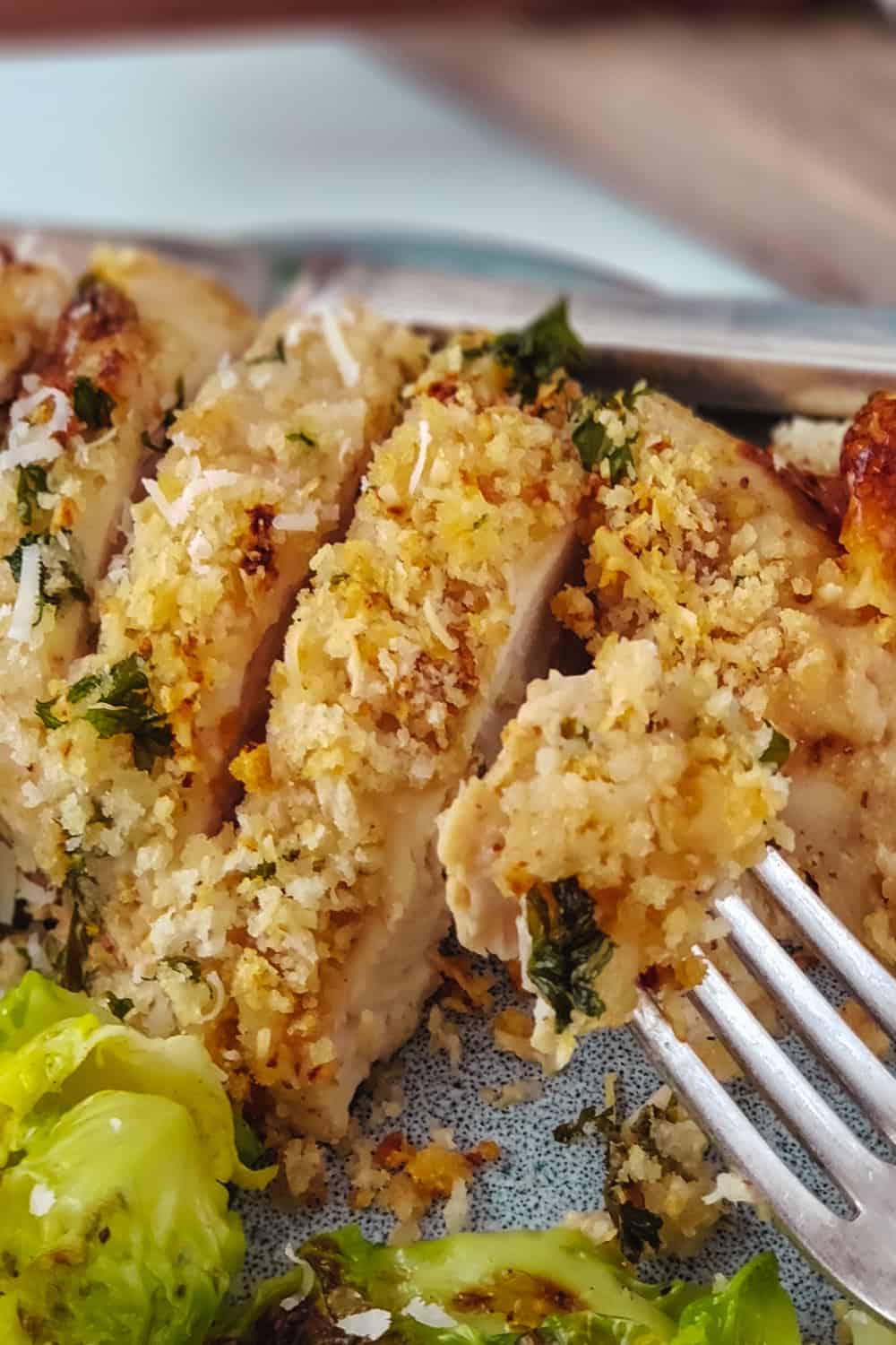Tired of the same old chicken recipe for dinner? Mix things up with this easy and delicious Parmesan Dijon Chicken recipe for weeknight dinner. This easy parmesan crusted chicken recipe will have family asking for seconds. Add this easy chicken recipe to your weeknight meal plan. #chickenrecipe
