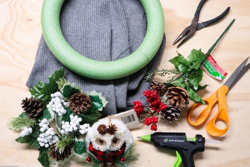 Add a rustic farmhouse touch to your Christmas decor this year. This whimsical DIY Woodland Owl Christmas Wreath is an easy Christmas craft project. #christmaswreath #christmascraft
