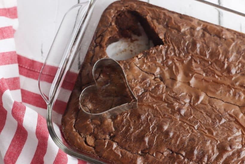 These heart-shaped Valentine Brownie Pops are an easy holiday treat. They are an easy chocolate dessert to make for Valentine's Day or all year long.