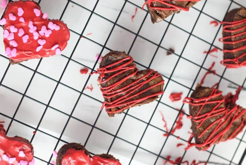 These heart-shaped Valentine Brownie Pops are an easy holiday treat. They are an easy chocolate dessert to make for Valentine's Day or all year long.