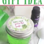 Can't leave home with the hand sanitizer. This DIY Hand Sanitizer Gift idea is an easy make-at-home version that you can give to family and friends. Top with a free printable label. Make your own antibacterial hand gel with this easy DIY recipe. #handsanitizer #easyDIY #spaday