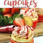 A Strawberry cupcake, fresh strawberries and a delicious cheesecake filling pair to make these delicious Strawberry Cheesecake Cupcakes. This strawberry cheesecake cupcake recipe is a real winner.