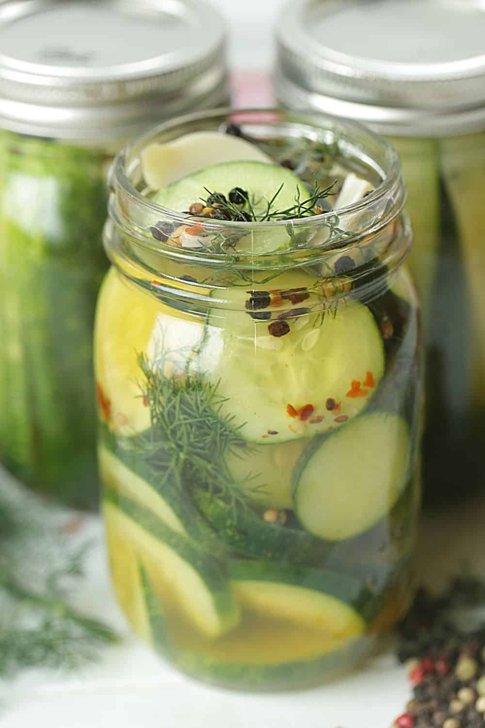 Easy Homemade Refrigerator Dill Pickles The Farm Girl Gabs®