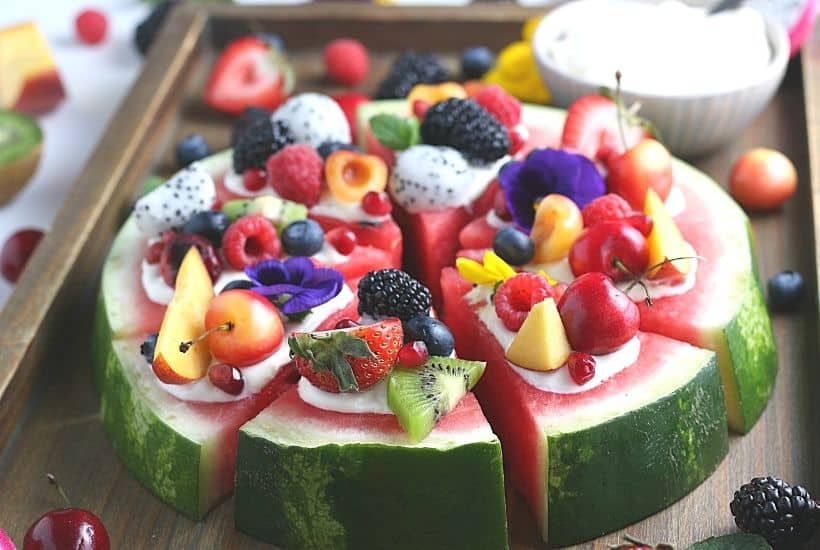 This Watermelon Pizza recipe is a refreshing dessert. No oven is needed for this sweet and delicious no-bake dessert recipe. It is the perfect summer fruit recipe. This fruit pizza recipe is great to serve at a party too.