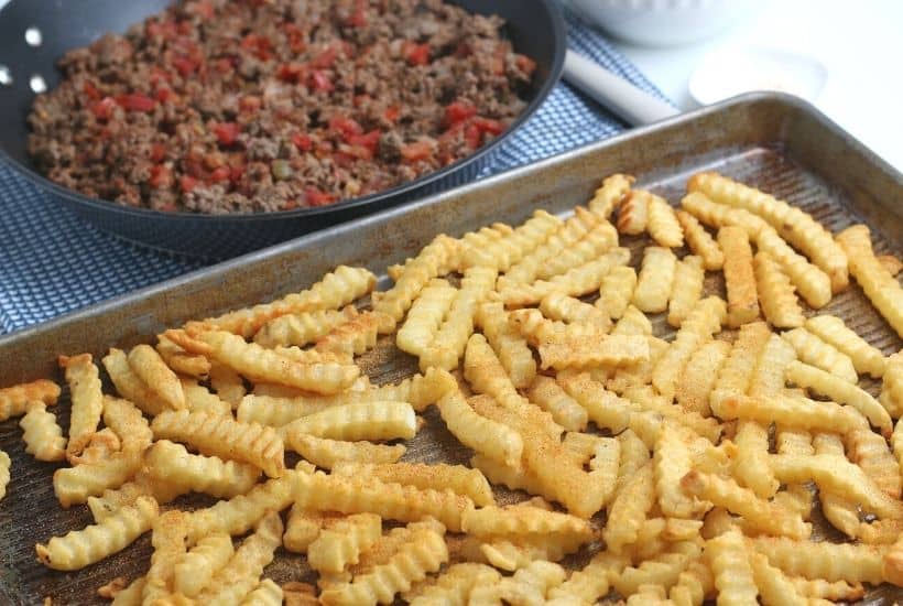 When craving a plate of loaded nachos with a twist, this is the recipe for you. Nacho Fries are so easy to make and are loaded with lots of wholesome flavors. You can make this dish as an appetizer, the main course, or even a special dish for a potluck.