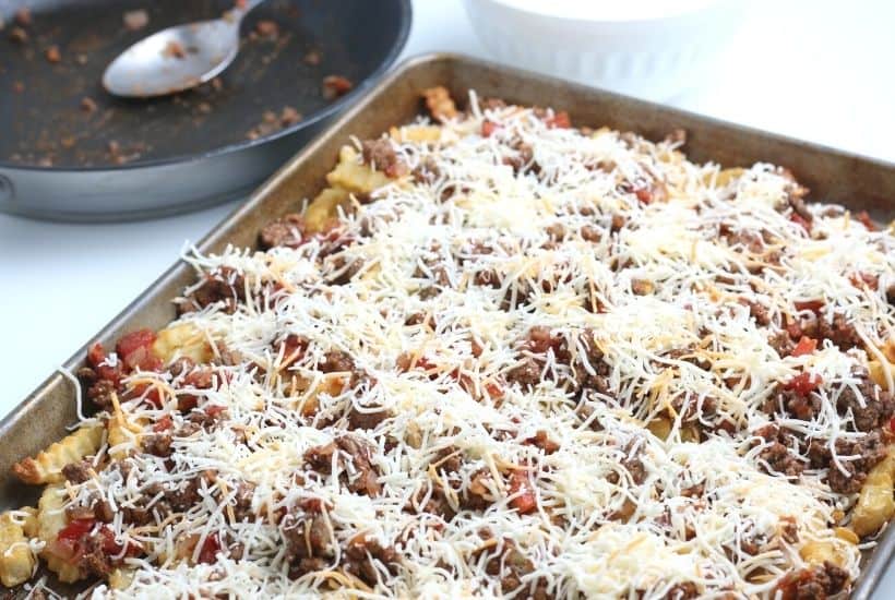When craving a plate of loaded nachos with a twist, this is the recipe for you. Nacho Fries are so easy to make and are loaded with lots of wholesome flavors. You can make this dish as an appetizer, the main course, or even a special dish for a potluck.