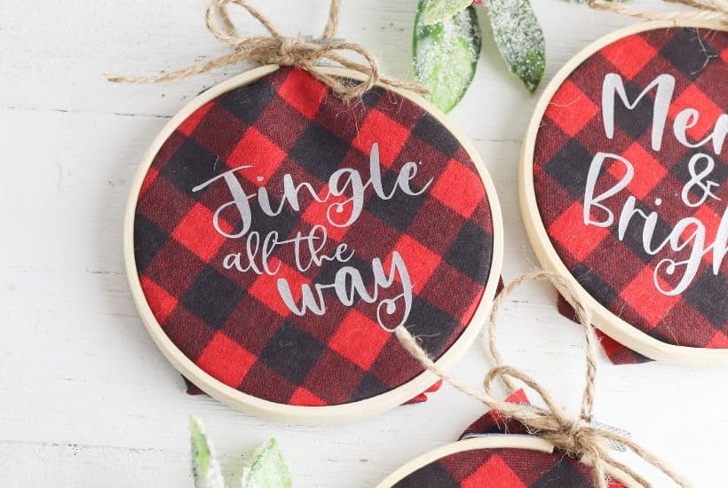 Buffalo Plaid Hoop Ornaments feature