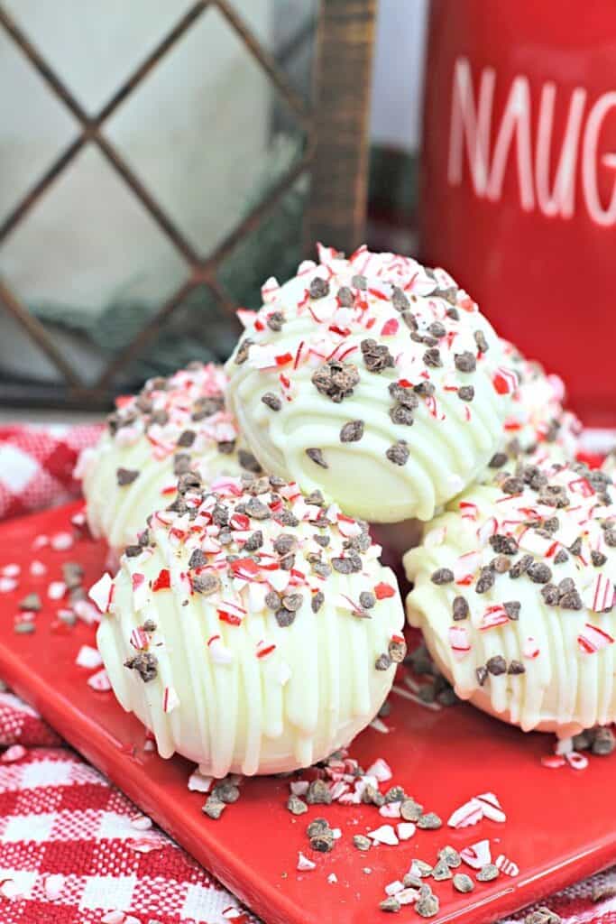 Are you a fan of minty hot chocolate? Pour some hot milk over these White Chocolate Peppermint Mocha Hot Cocoa Bombs for a fun surprise inside.