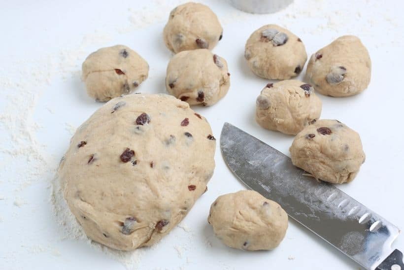 You may have heard of the song, but have you enjoyed freshly baked Hot Cross Buns? If not, follow this simple recipe to prepare these slightly sweet buns that are the perfect breakfast treat.