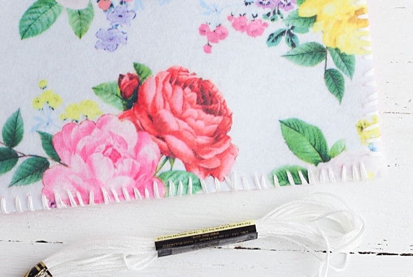 This simple DIY fabric tray is a fun sewing project you can make in just a few minutes. This easy craft project is perfect to display on your desk and use for home organization.