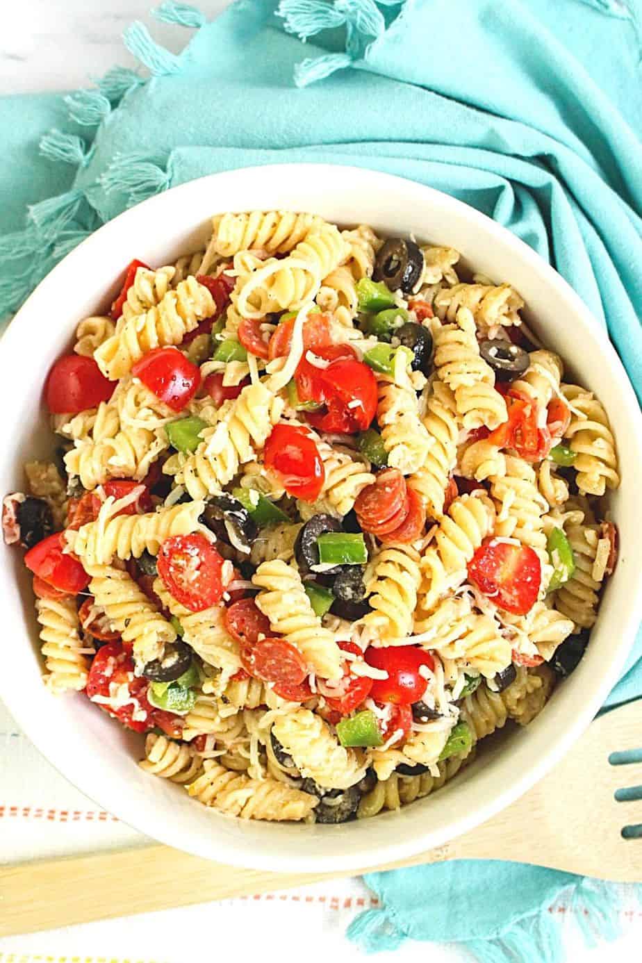 Easy Pepperoni Pasta Salad - The Farm Girl Gabs®