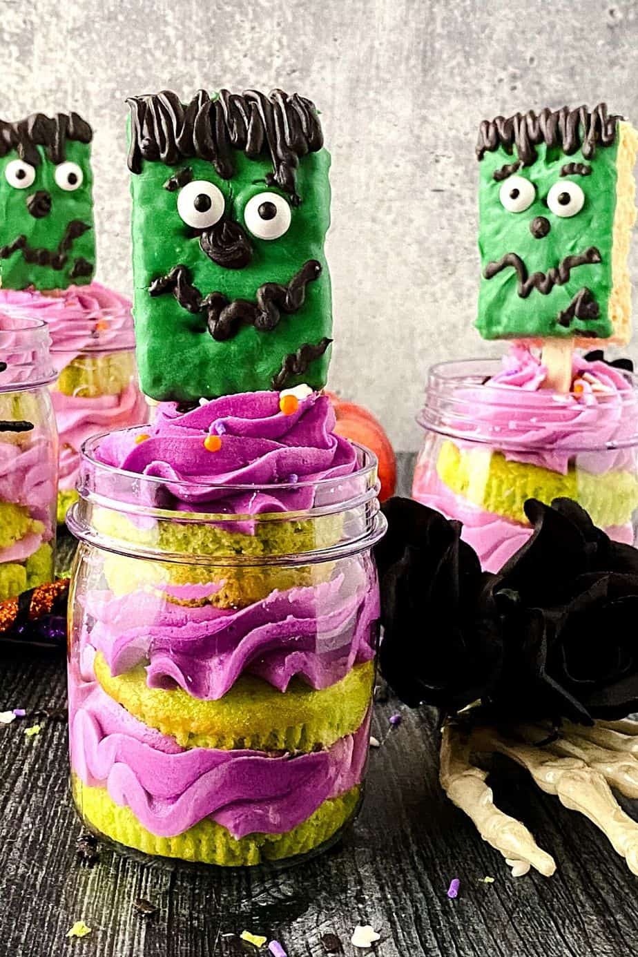 Frankenstein Cupcakes In A Jar For Halloween - The Farm Girl Gabs®