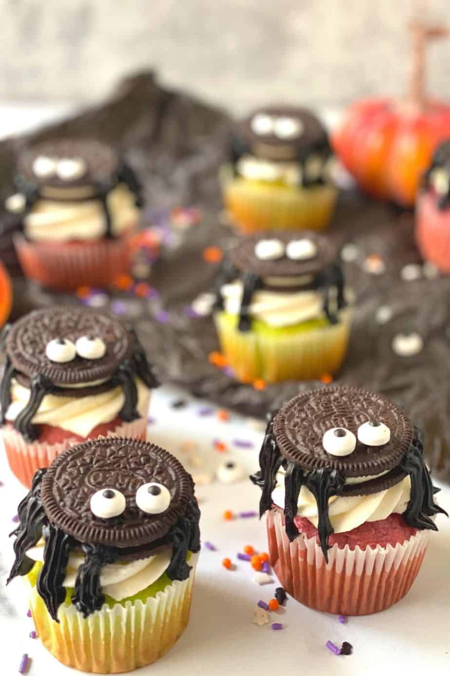 Oreo Spider Cupcakes for Halloween - The Farm Girl Gabs®